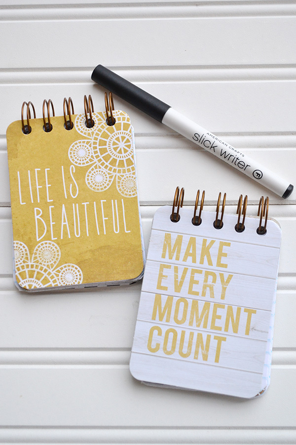 Aly Dosdall DIY mini notebooks