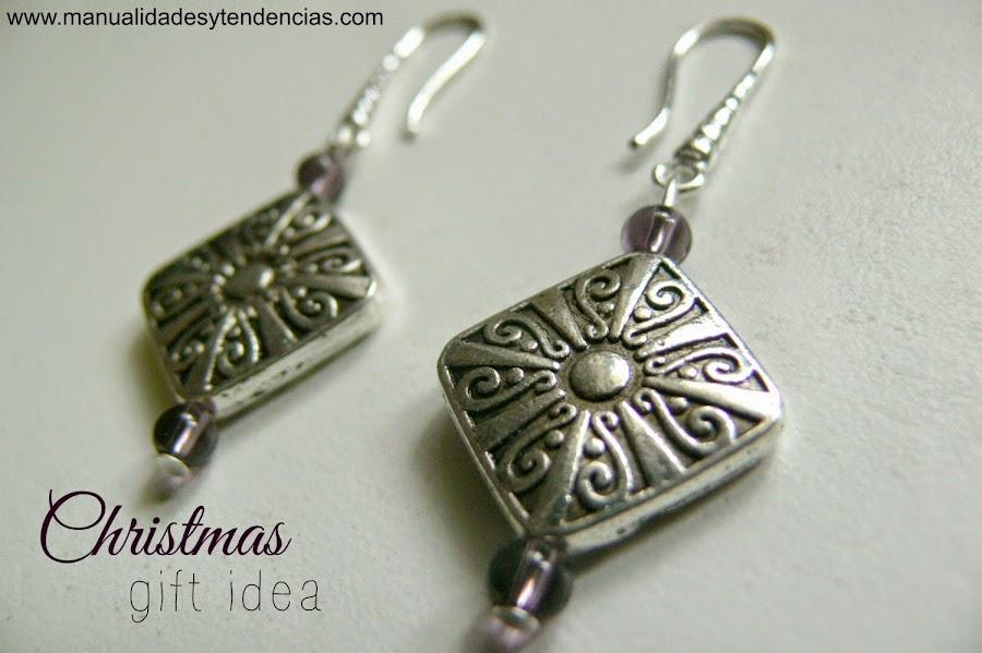 Handmade earrings: Christmas gift idea