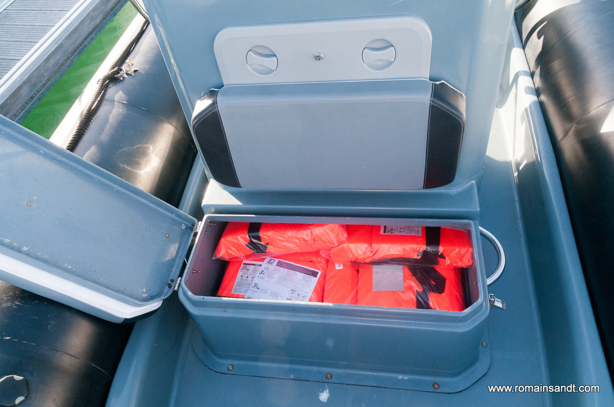 Romain Sandt Photographie le blog Session pêche en Bombard explorer 690 avec Vincent Le Masson