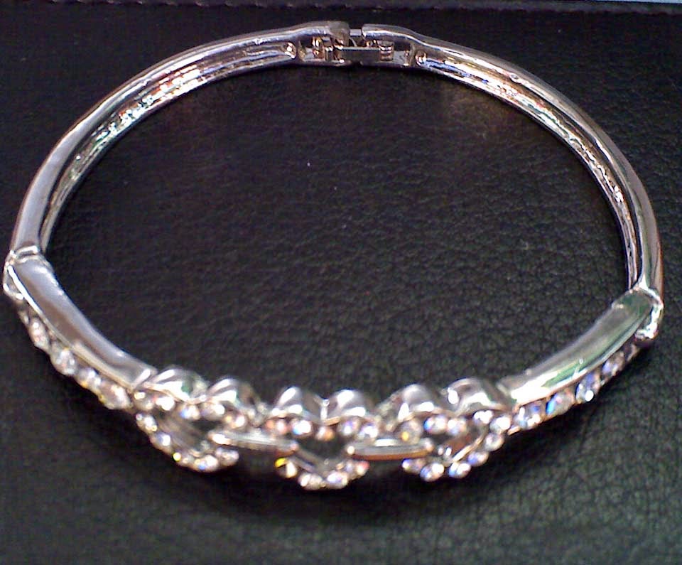 semua wanita: macam macam aksesoris