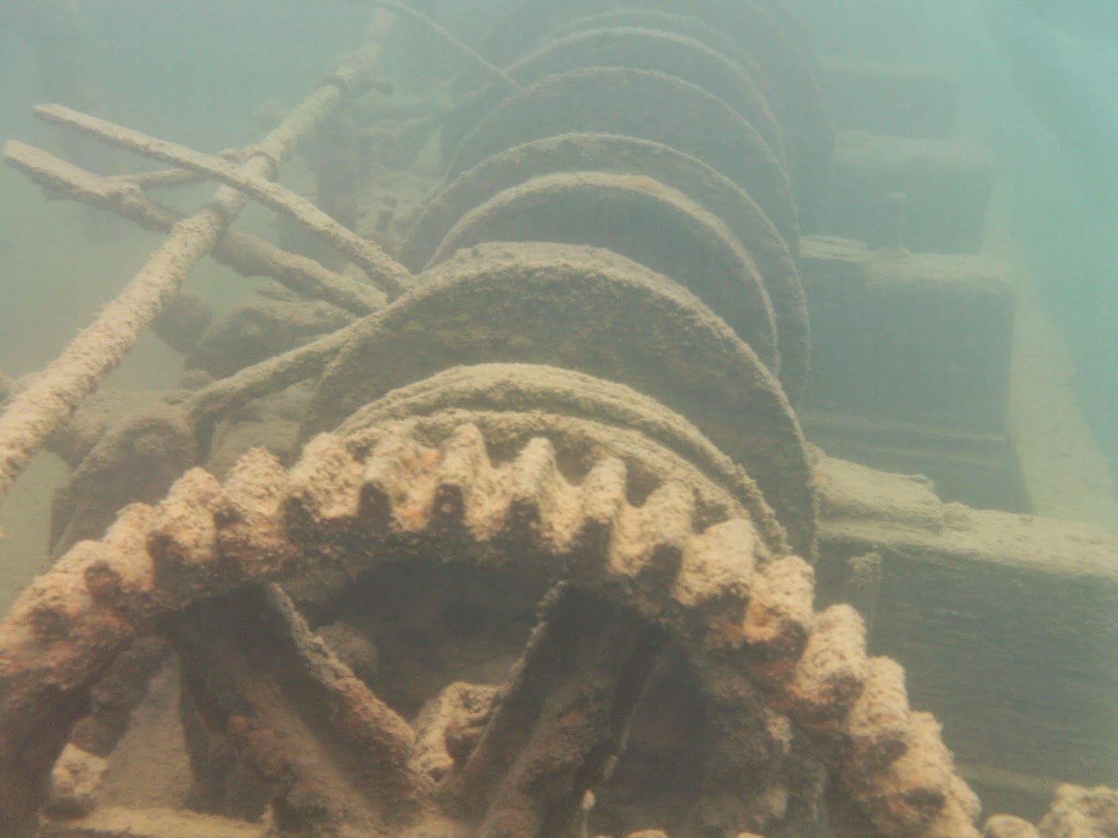 SHIPWRECKS OF THE APOSTLE ISLANDS ADAM HAYDOCK