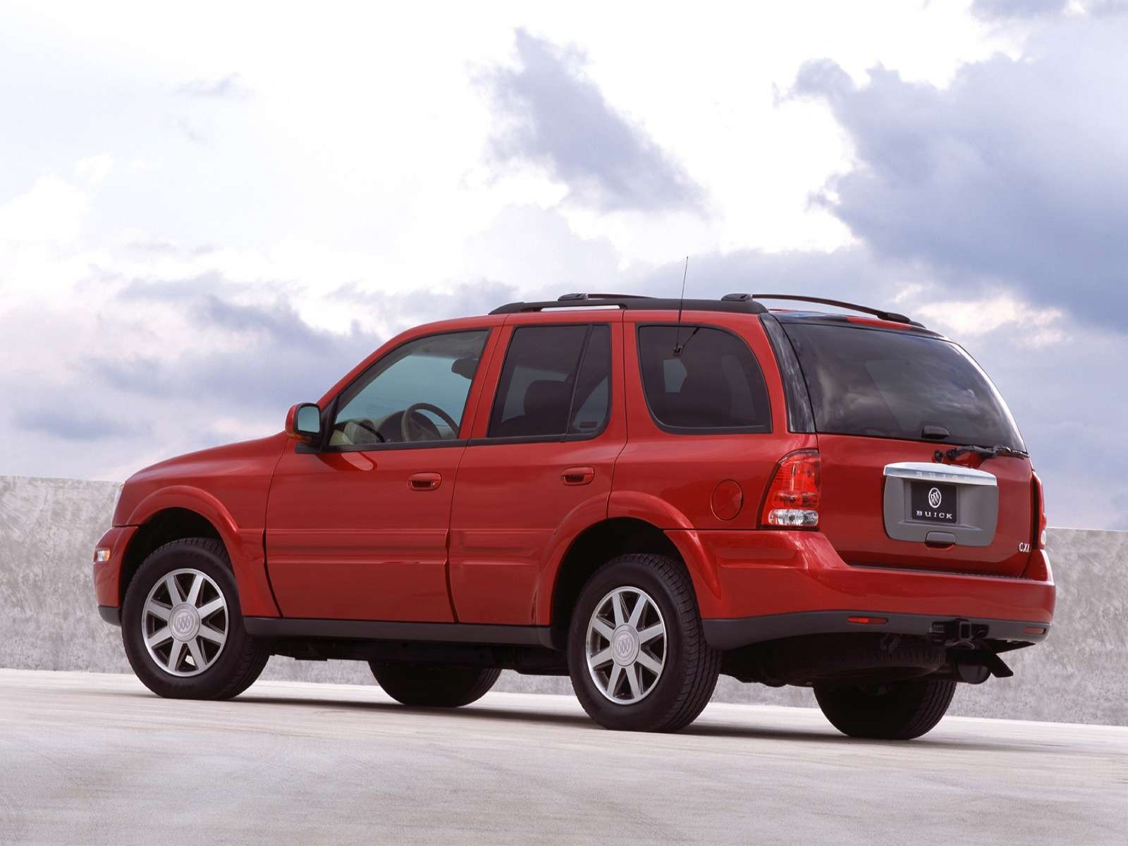 Car Pictures: Buick Rainier 2004