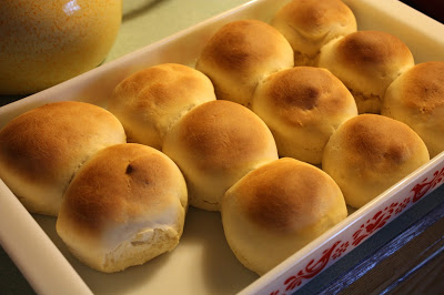Featured Recipe | 30 Minute Dinner Rolls from Cheese With Noodles #SecretRecipeClub #recipe #bread
