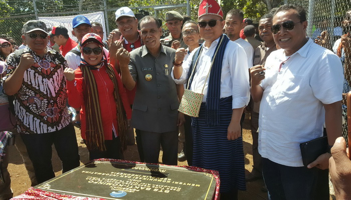 Dukung Program Wilayah Perbatasan, Telkomsel Bagikan Donasi CSR di Alor