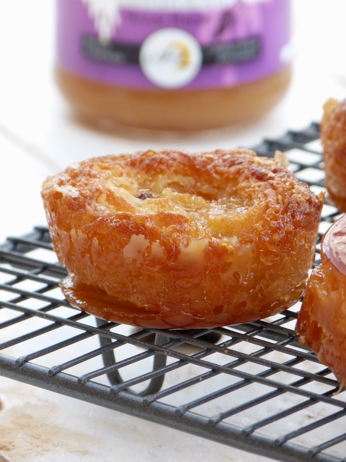 Kouign Amann Concarneau Meilleur Ouvrier De France Chic, Chic, Chocolat: Kouignettes au caramel au beurre salé, rhum raisin  (minis kouign amann)