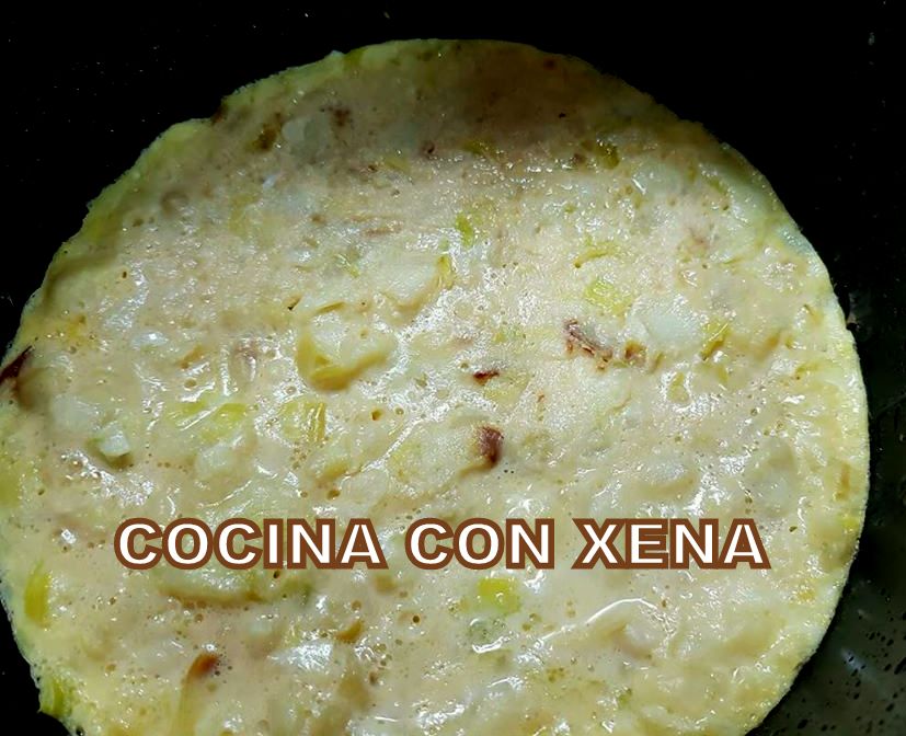 COCINA CON XENA Tortilla de patatas con puerro en Ollas Gm
