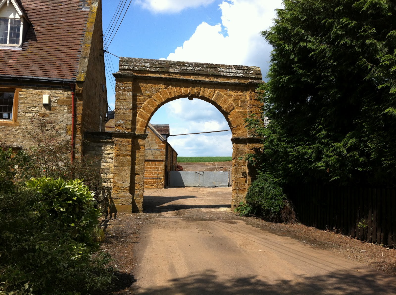 Travels on Narrow Boat Tranquility Bugbrooke
