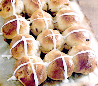 Classic freshly-baked hot cross buns for Easter