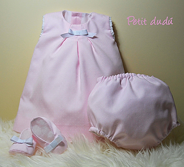Vestido rosa cubrepañal y zapatos petitdudu Vestido rosa cubrepañal y zapatos petitdudu