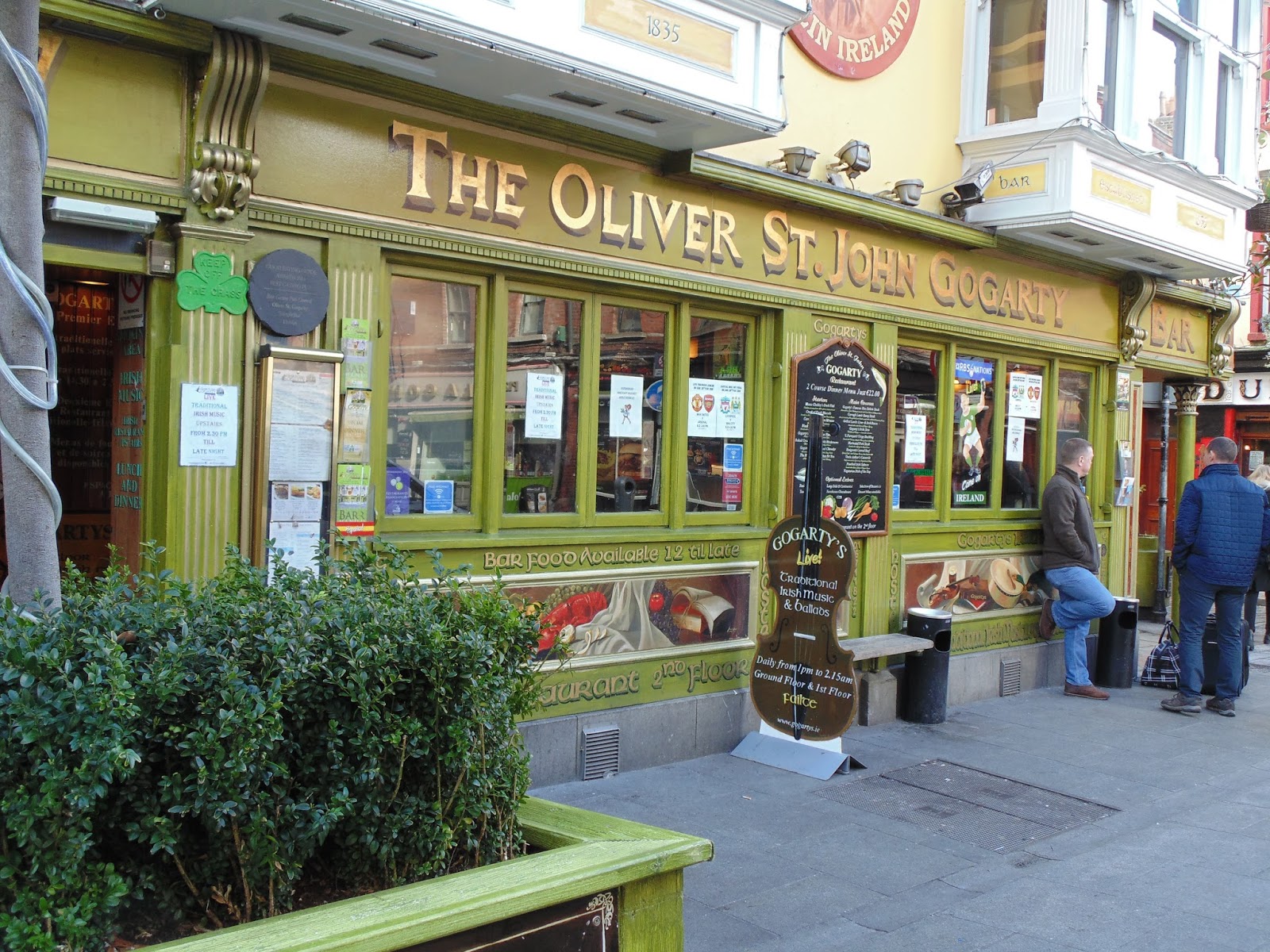 the-famous-pub-quarter-in-dublin-ireland-life-in-luxembourg