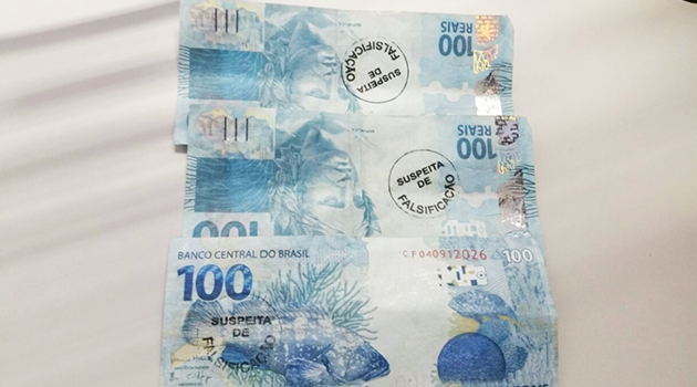 Notas falsas de R$ 100 circulam em Campo Formoso e deixam população apreensiva Notas falsas de R$ 100 circulam em Campo Formoso e deixam população apreensiva