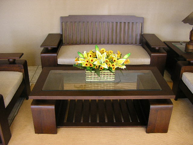 Model Meja Ruang Tamu Terbaru : Meja Tamu Kayu Mahoni Model Terbaru