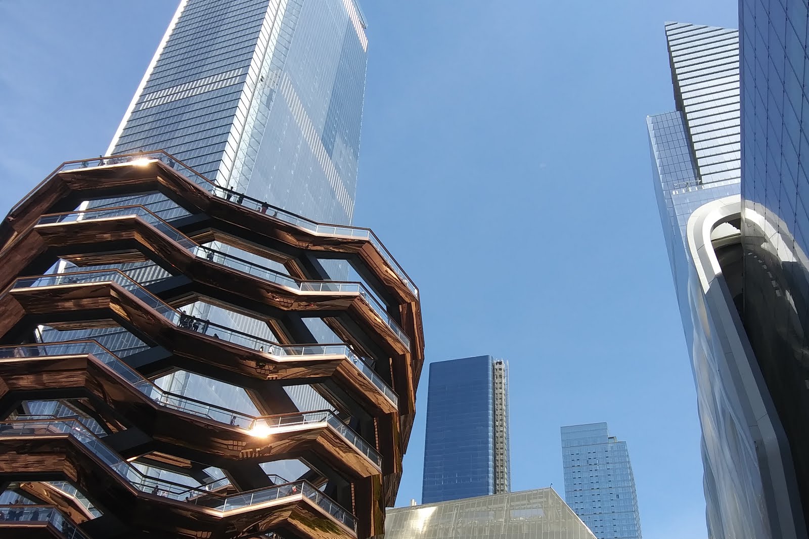The 16 floors of Les 16 étages de The Vessel NYC