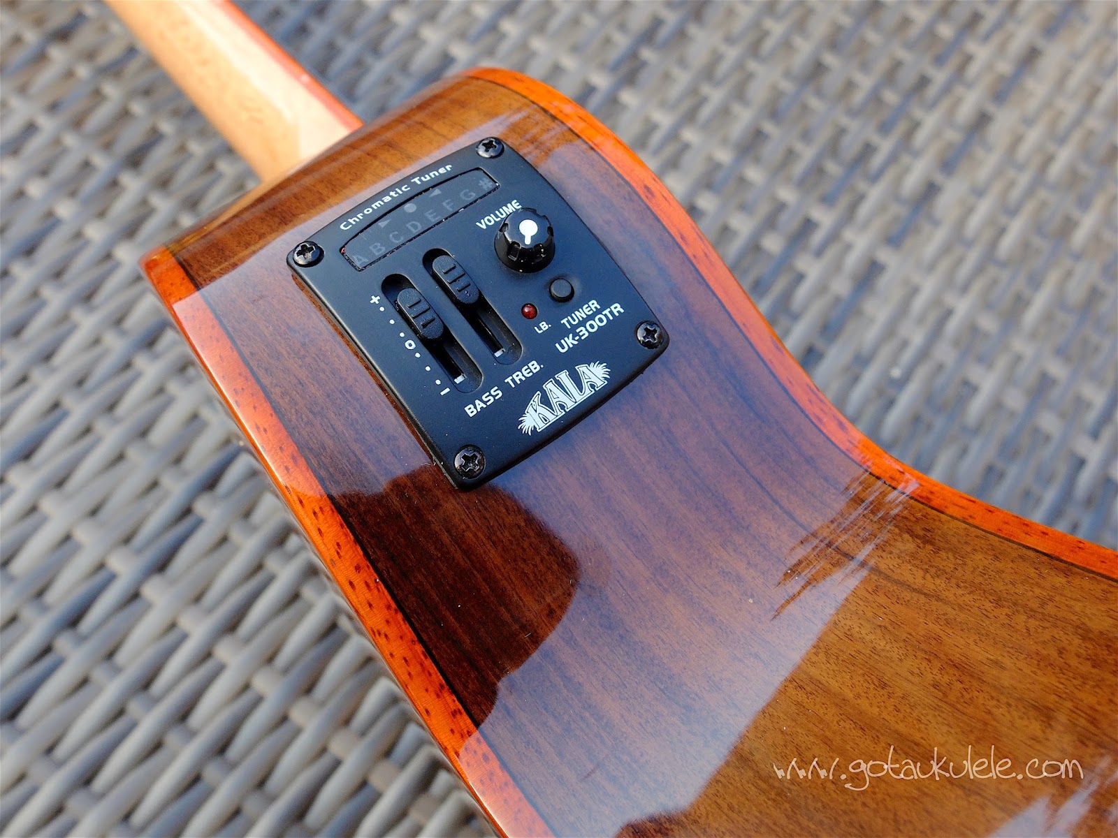 kala-ka-srt-ctg-ce-comfort-edge-tenor-ukulele-review