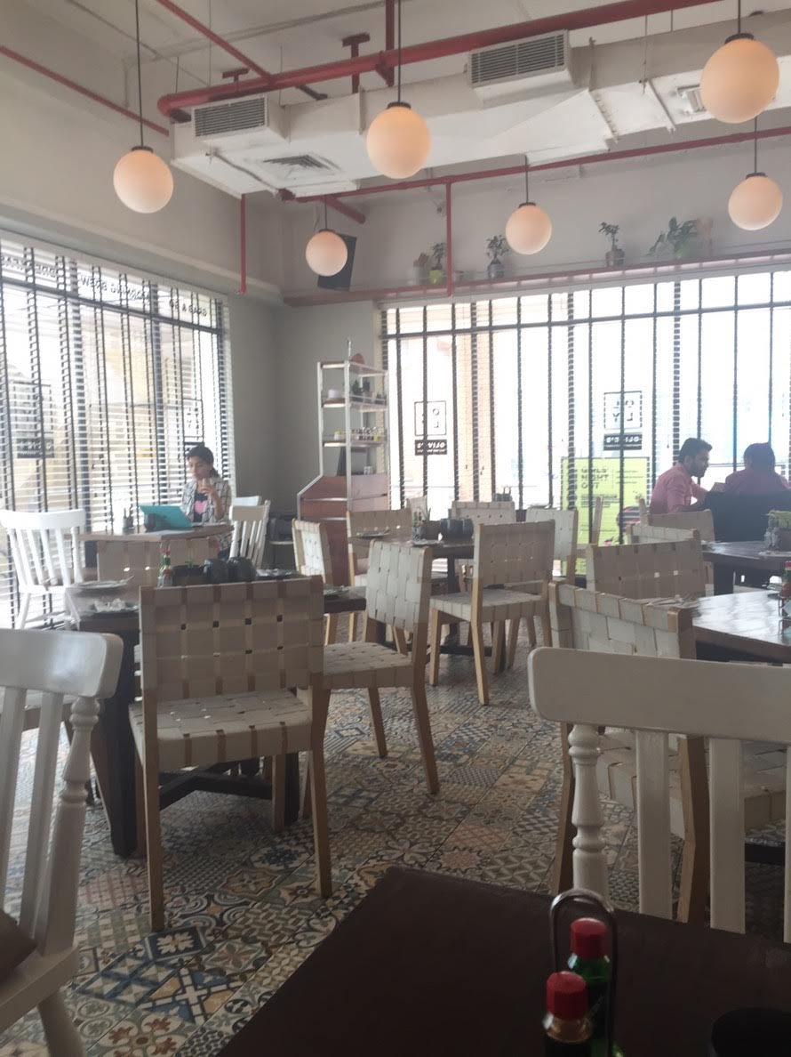 新生オリーブビストロ☆ OLLY Cyber Hub