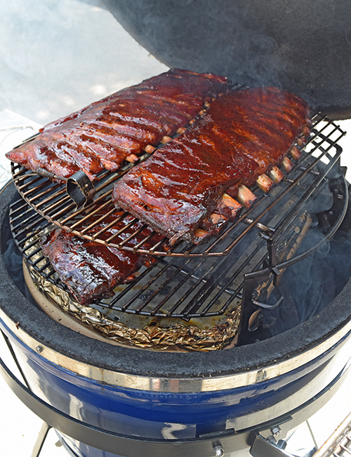BBQ ribs on a kamado grill, how to make competition style ribs on a BGE