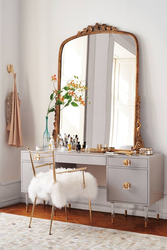 Nikoleta Lj My Dream Makeup Vanity Most S Pretty Much Have An Idea Of What Their Dream Vanity Is Going To Be Like And I M Not Exception Think Looking At Perfectly Displayed Makeup