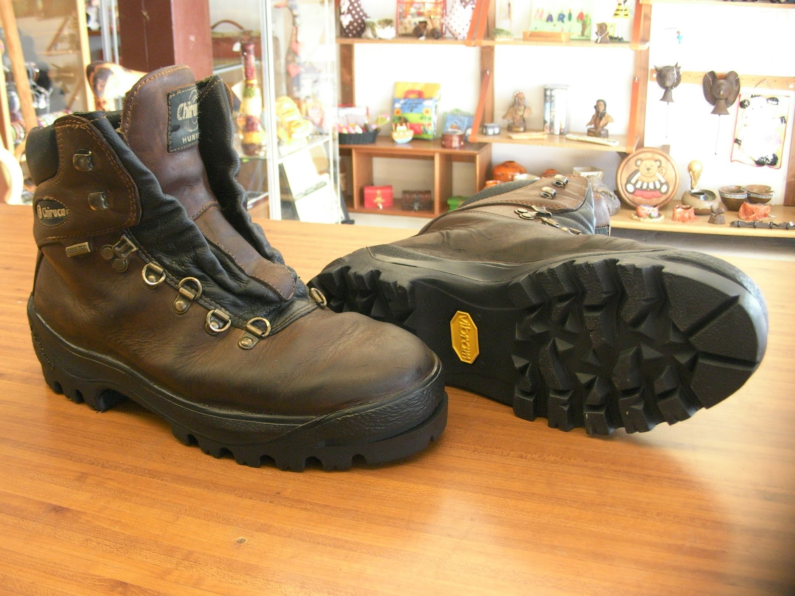 MABELCUERO ARTESAN??A: 03.1 - SUELAS (BOTAS MONTA??A Y ZAPATOS).