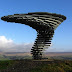 Escultura inusual que canta en Lancashire, Inglaterra.