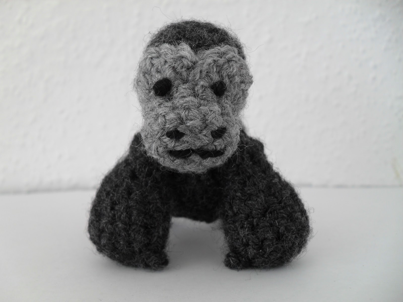 wonderland-of-ash-pocket-gorilla