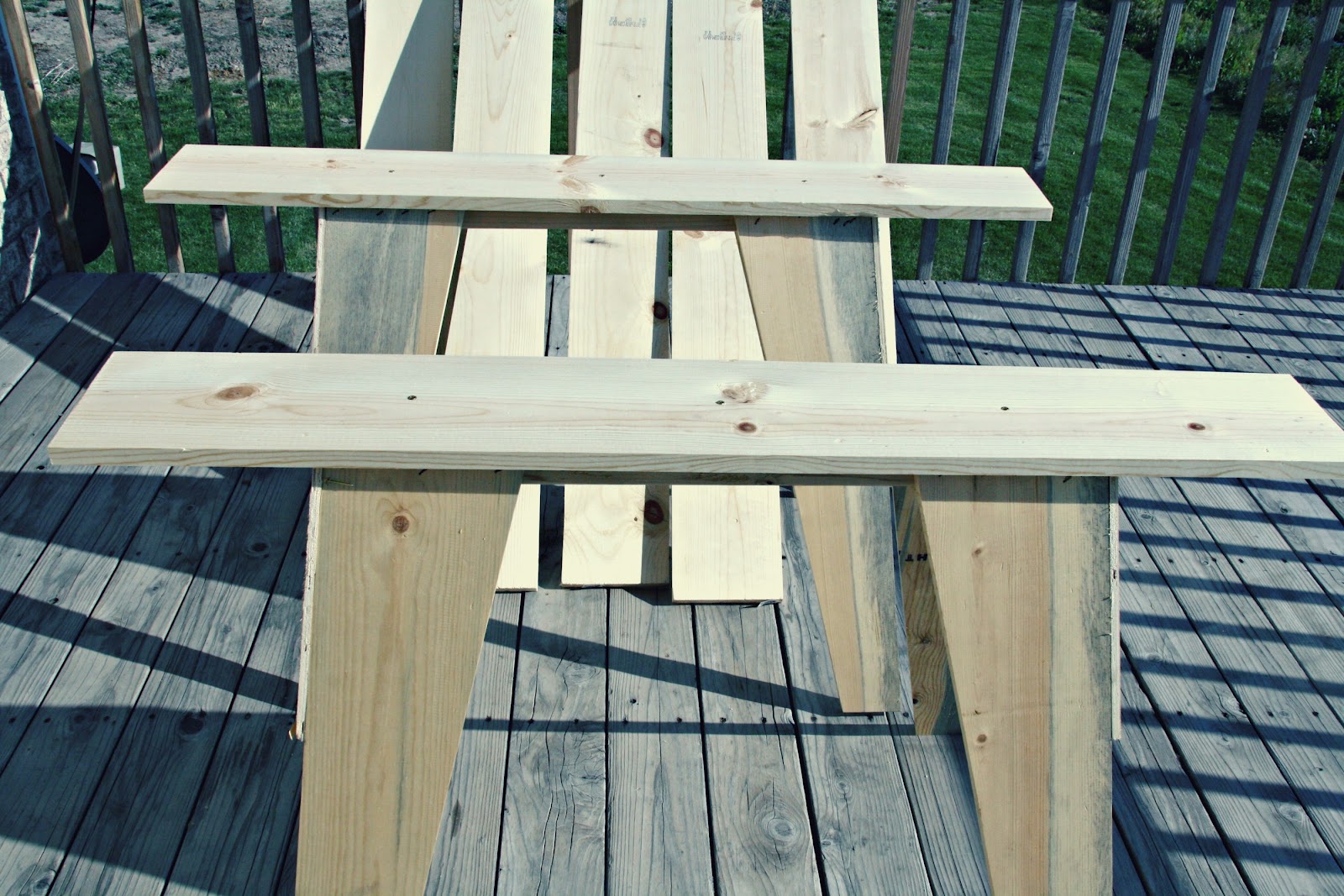 retropolitan {100} DIY Wood Plank Table