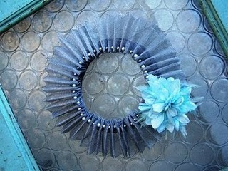 wreath blue+flower 504Main