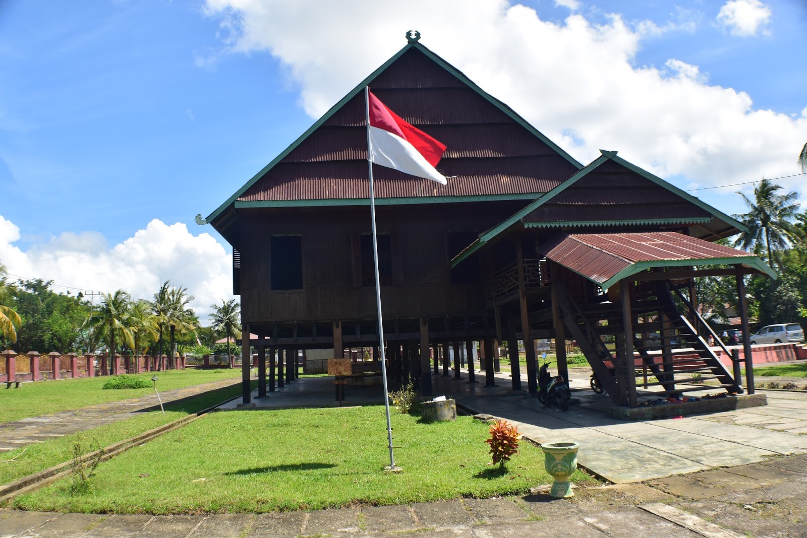 Rumah Adat Bola Soba