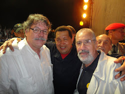 Durante el Premio de Comunicación al Presidente Chávez
