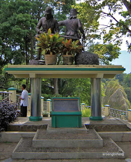 taman panorama dan lobang jepang bukittinggi