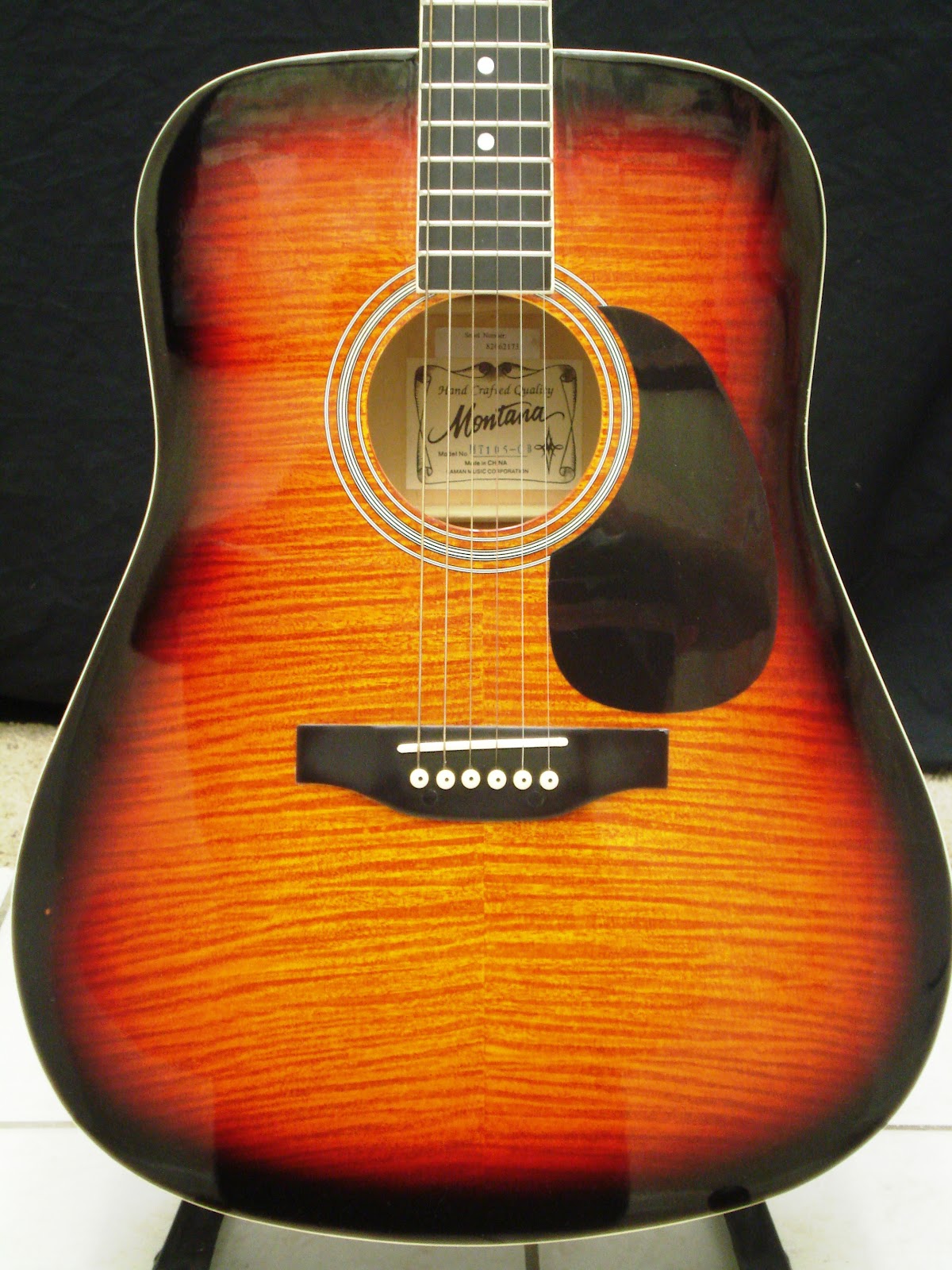 socal-gear-museum-2000s-montana-mt105-cb-acoustic-guitar