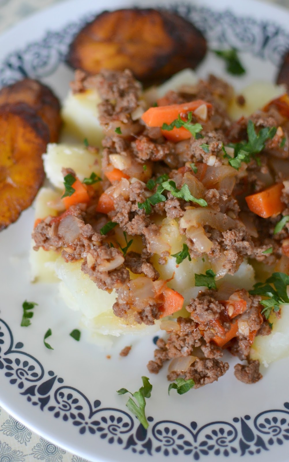 Hot Eats and Cool Reads: Ground Beef and Vegetables with Garlic ...