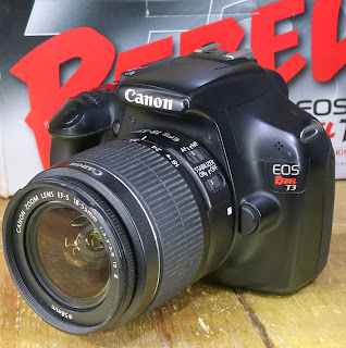 Kamera Canon EOS Rebel T3/ 1100D Fullset