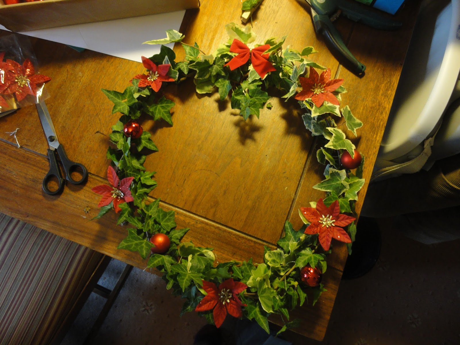 Lucinda Creates Ivy wreath