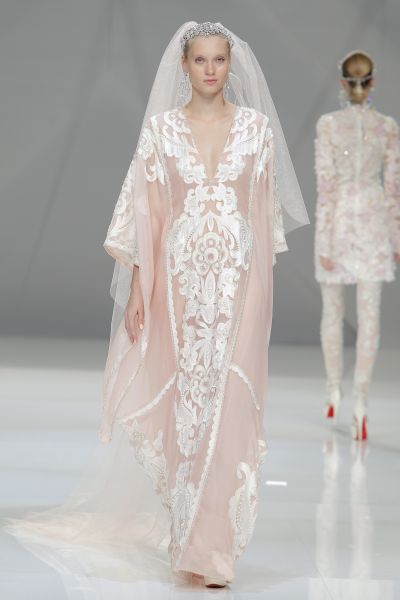 Grandiosos vestidos de novias | Coleccion Naeem Kham 2016 Grandiosos vestidos de novias | Coleccion Naeem Kham 2016
