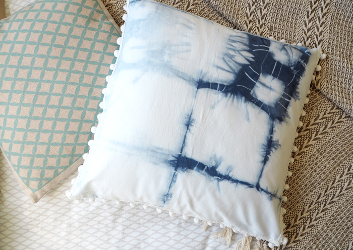 diy shibori cushion with