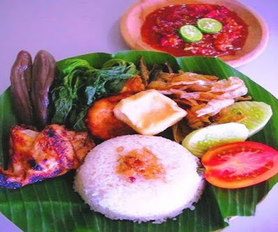 Foto Resep Nasi Tempong Banyuwangi Komplit dengan Sambal Pedas Terasi Asli Enak