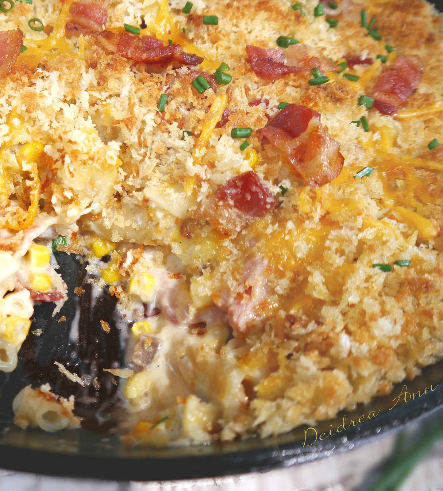 Suzy Homefaker SKILLET HAM AND CHEDDAR CASSEROLE