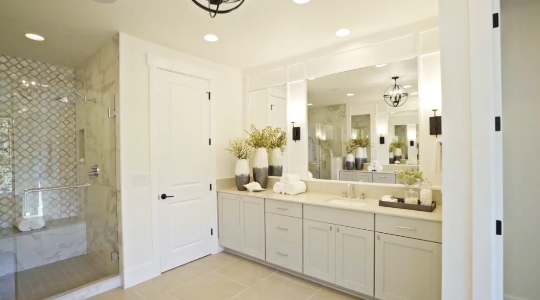 47 Interior Design Photos vs. 9988 NE 26th St, Bellevue, WA Luxury Home Tour