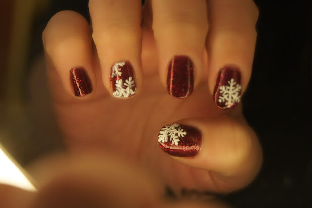 #notd series .4 glitzy snowflake