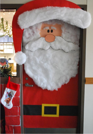 arreglo de puerta de navidad, decorar puerta de navidad, decorar puerta navideña, como adornar la puerta en navidad, cómo hacer un papa noel en la puerta, como hacer un papa noel grande en la puerta, decoración de papa noel para la puerta