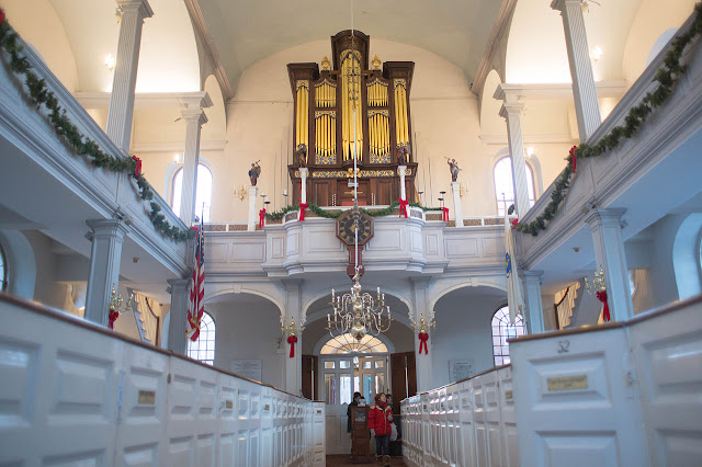 Paul_Revere_church_interior_%252C_Boston