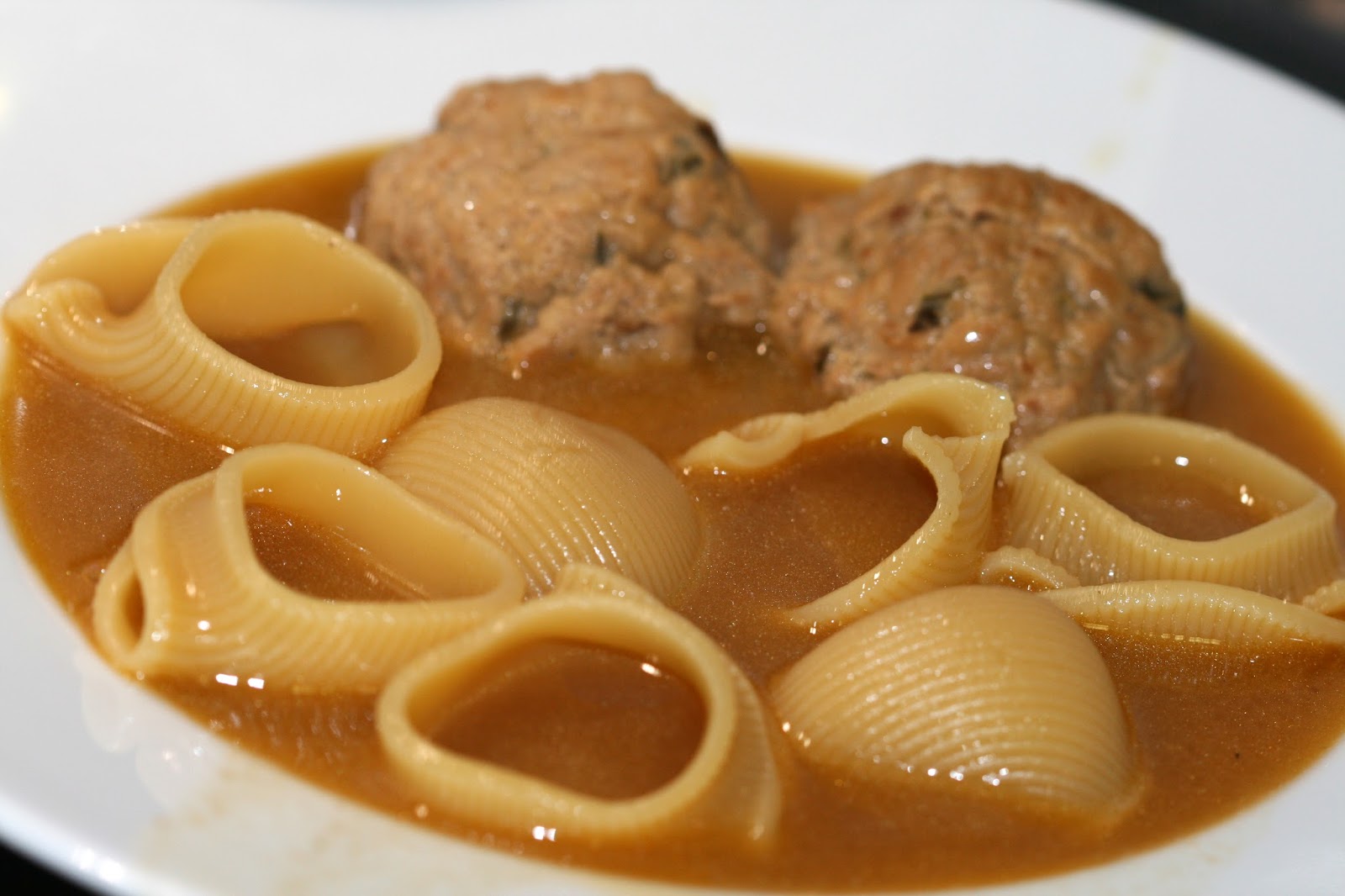 Sopa de galets i carn d'olla La Navidad ya llega (act
