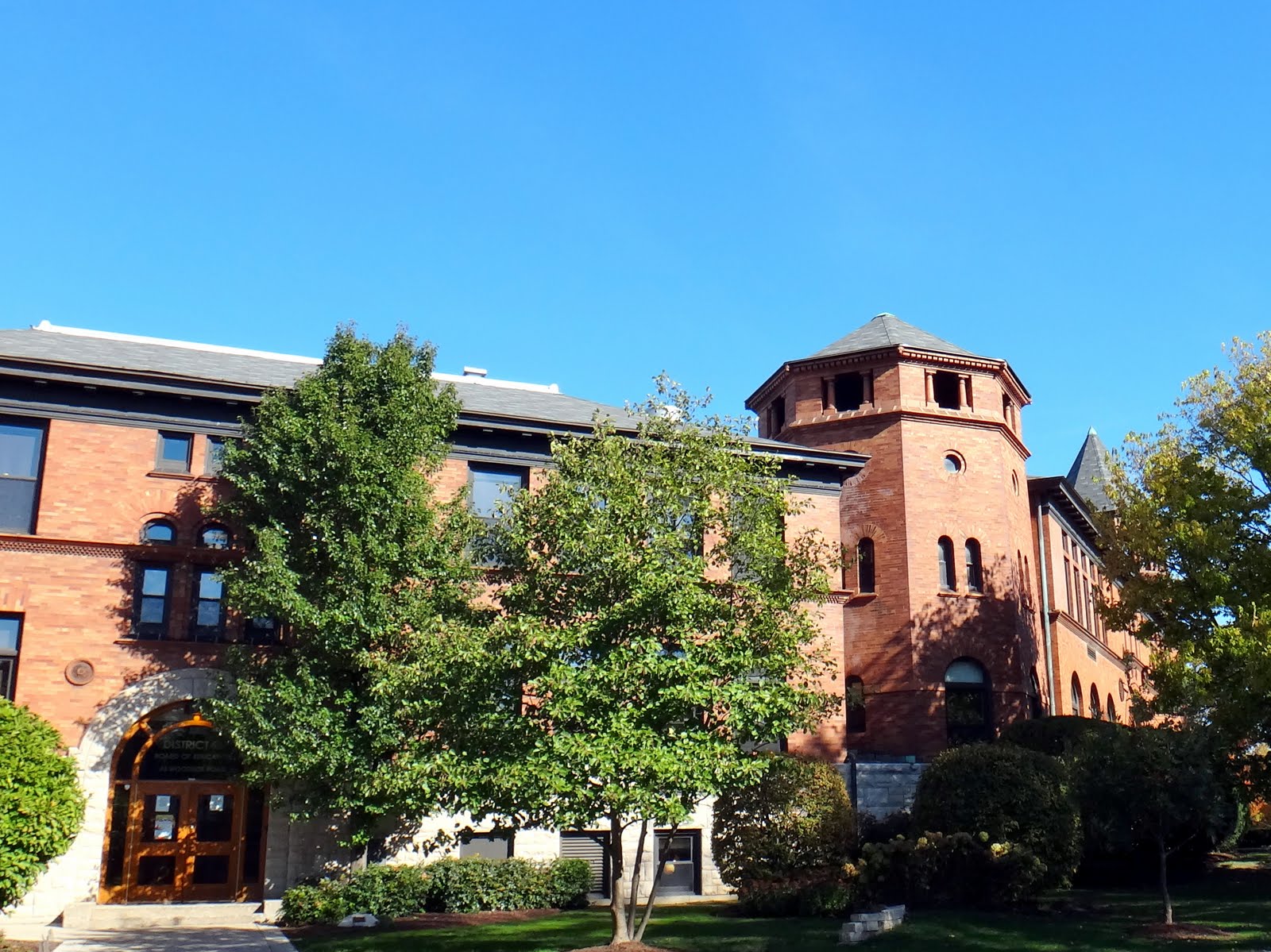 A look at Riverside Illinois' Grade Schools Blythe Park, Ames, St. Mary's, Central and Hauser