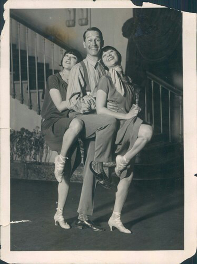 37 Vintage Portrait Photos of the Dolly Sisters, Scandalous Vaudeville