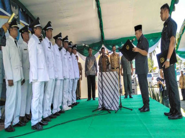 Ramly Umasugi Lantik dan Ambil Sumpah Para Kades di 4 Kecamatan Ramly Umasugi Lantik dan Ambil Sumpah Para Kades di 4 Kecamatan