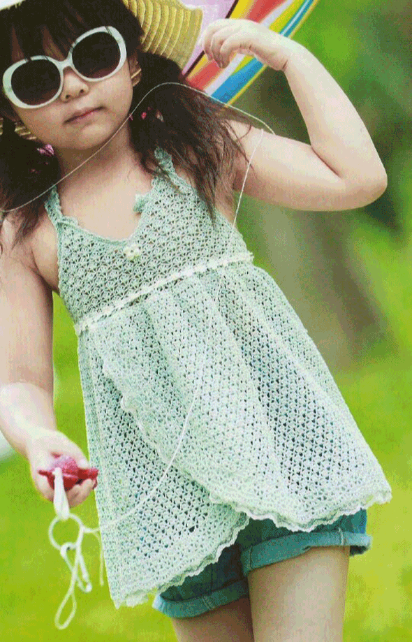 вязаное платье для девочки. футболка спицами для девочки. связать девочке на лето. вязаное разноцветное платье для девочки. шортики крючком для девочки.