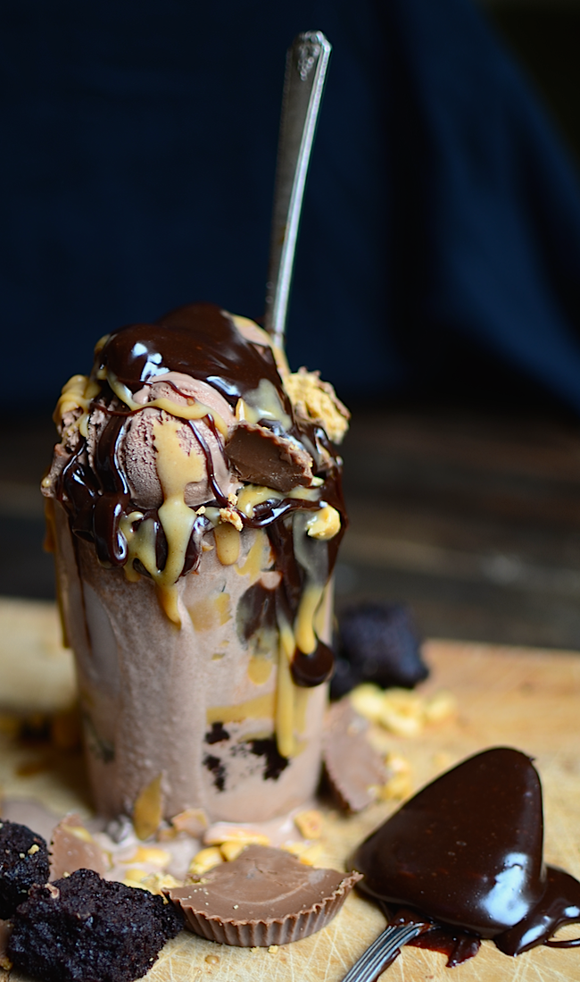 Yammie's Noshery 5 Ingredient Microwave Peanut Butter Hot Fudge Sauce