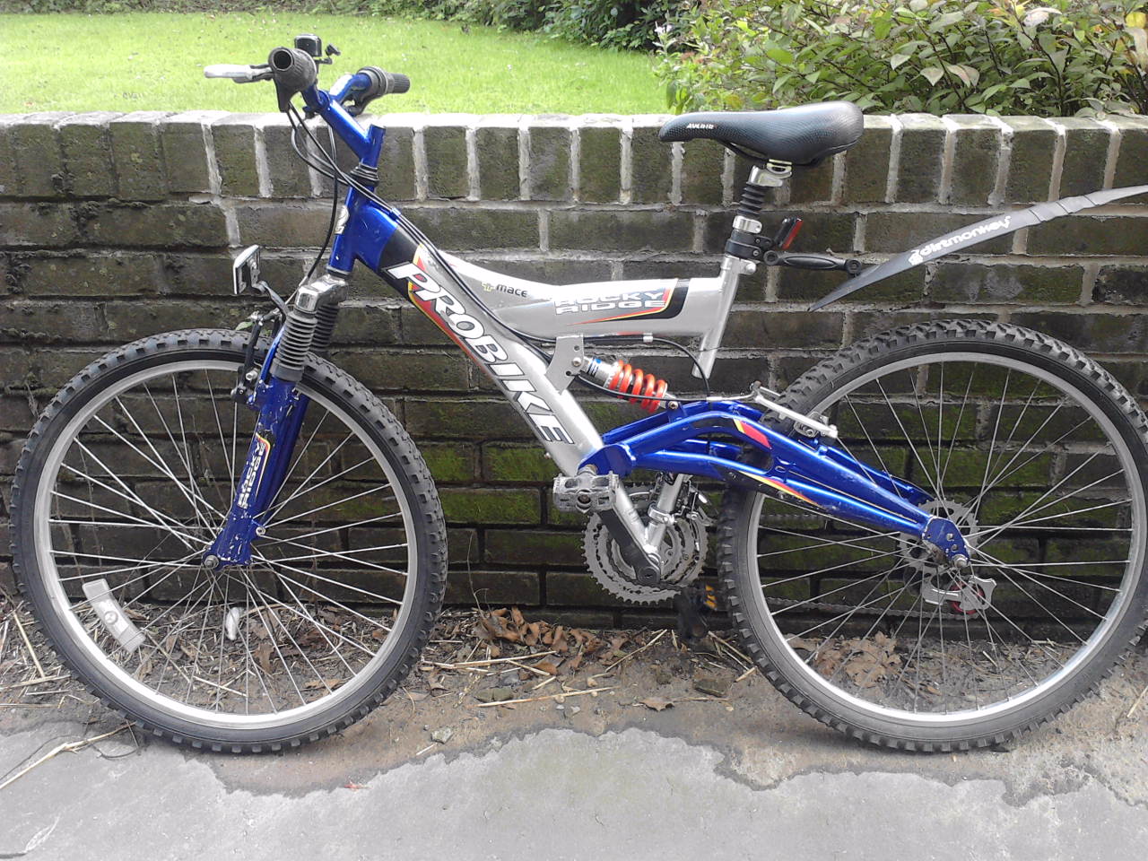 Norwich Charity Bike Auction: Probike Rocky Ridge Dual Suspension Mountain Bike