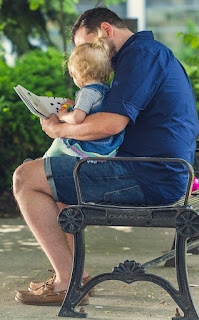 Vater liest vor Vater liest vor