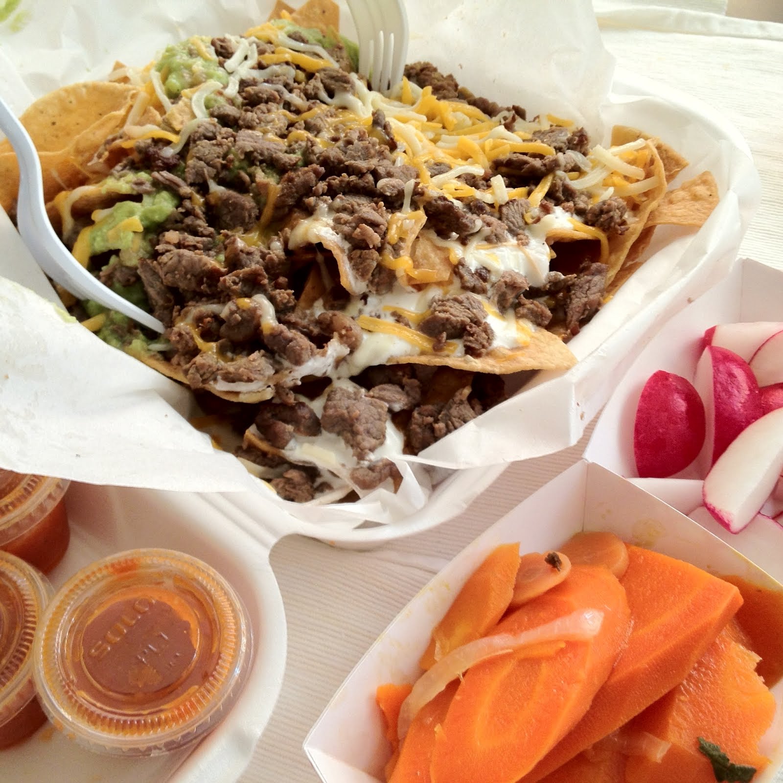 Monster Munching: Alberto&amp;#39;s Chicken Nachos - Santa Ana